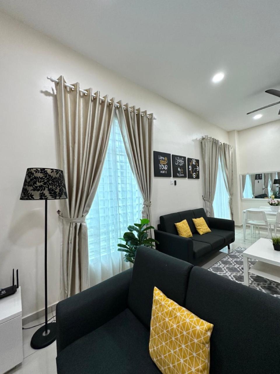 Rumahku Homestay, Taman Jasin Perdana Bagian luar foto