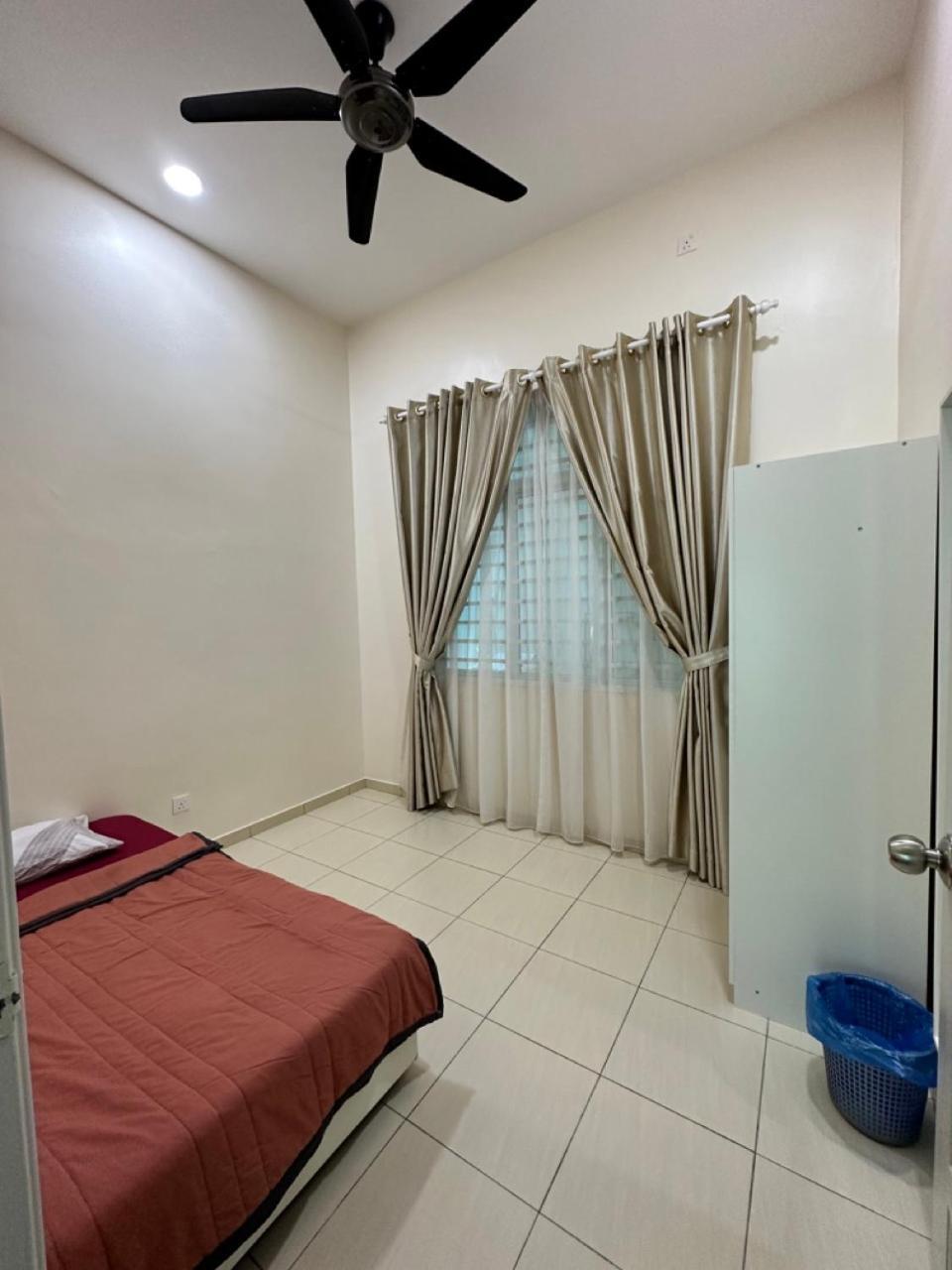 Rumahku Homestay, Taman Jasin Perdana Bagian luar foto